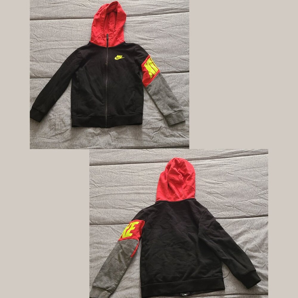 NIKE Hoodie Sweater